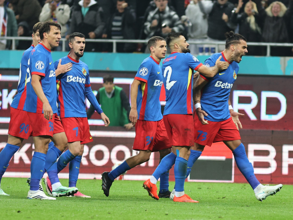 S-au schimbat șansele la titlu, după FCSB - Rapid 4-1!