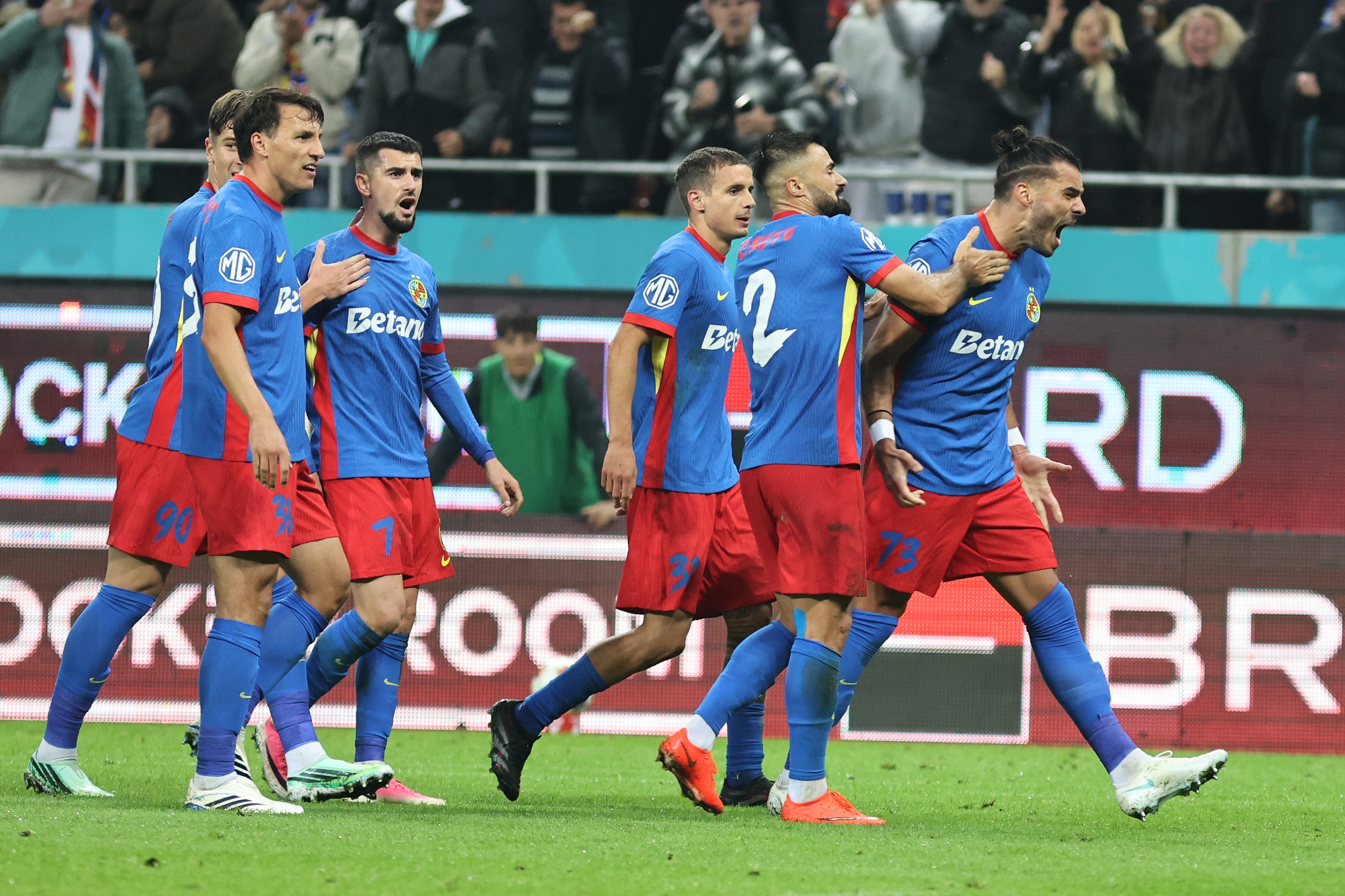 Imagine Stire S-au schimbat șansele la titlu, după FCSB - Rapid 4-1! | 2review.ro
