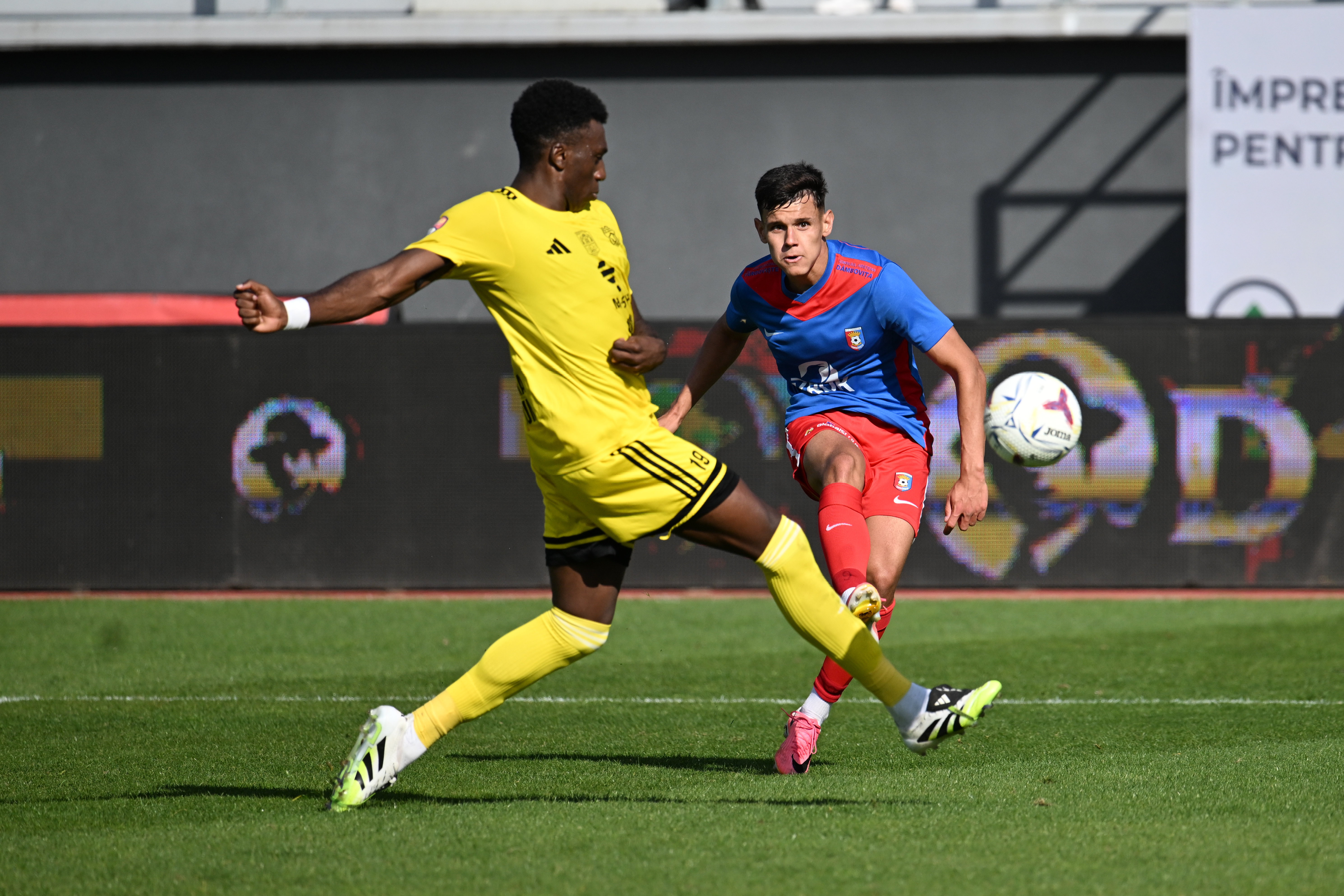 Chindia Târgoviște - Olimpia Satu Mare 3-2. Echipa lui Leo Grozavu a ajuns la 5 victorii consecutive!