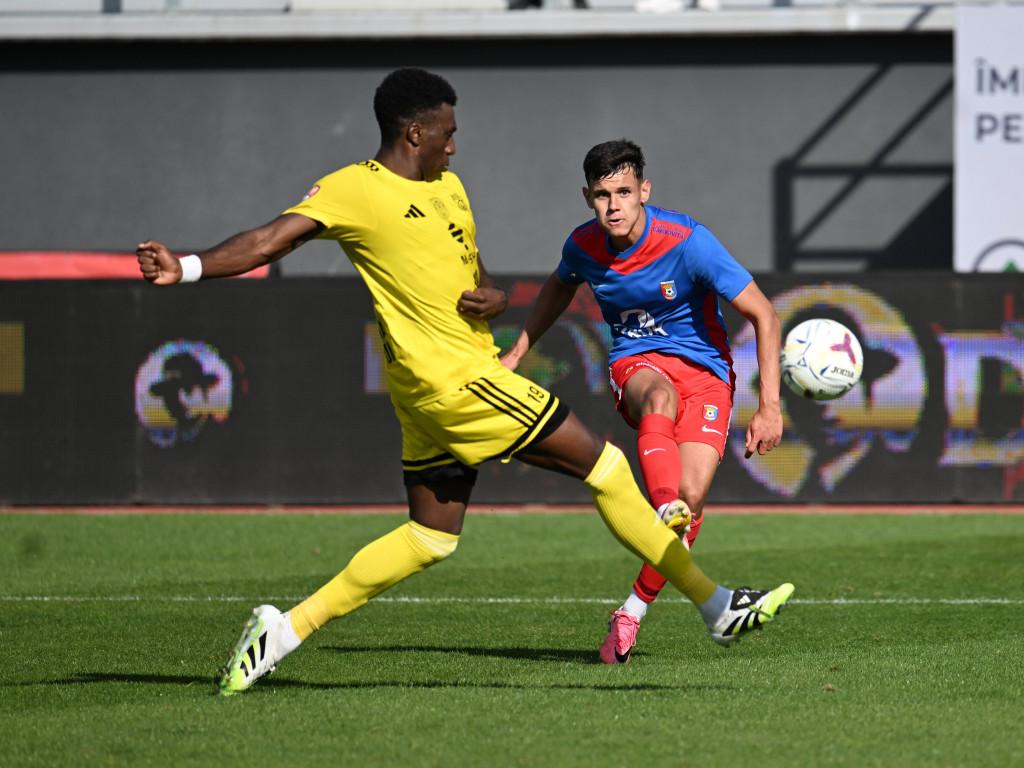 Chindia Târgoviște - Olimpia Satu Mare 3-2. Echipa lui Leo Grozavu a ajuns la 5 victorii consecutive!