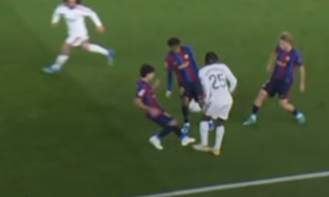 Lamine Yamal, ridiculizat în derby-ul cu Real Madrid! Faza a devenit virală + Reacția starului de la Barcelona