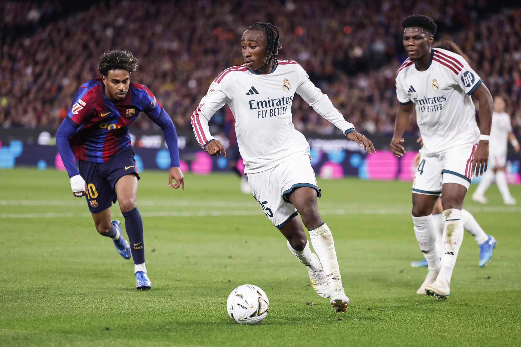 Imagine Stire Yan Diomande, dribling stelar în fața lui Lamine Yamal! Starul Barcelonei, fără replică | 2review.ro