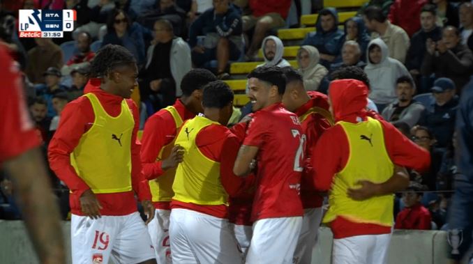 Imagine Stire Santa Clara - Benfica 1-0, Digi Sport 3. Sporting, învinsă de Academica Viseu 1-2 | Portugalia, etapa 9 | 2review.ro