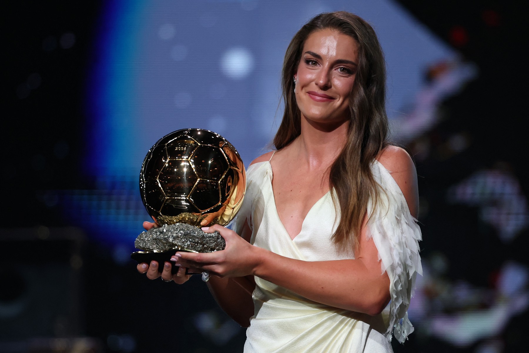 Imagine Stire Alexia Putellas a rostit un singur nume, după ce a câștigat Balonul de Aur: ”Sunt una dintre voi” | 2review.ro