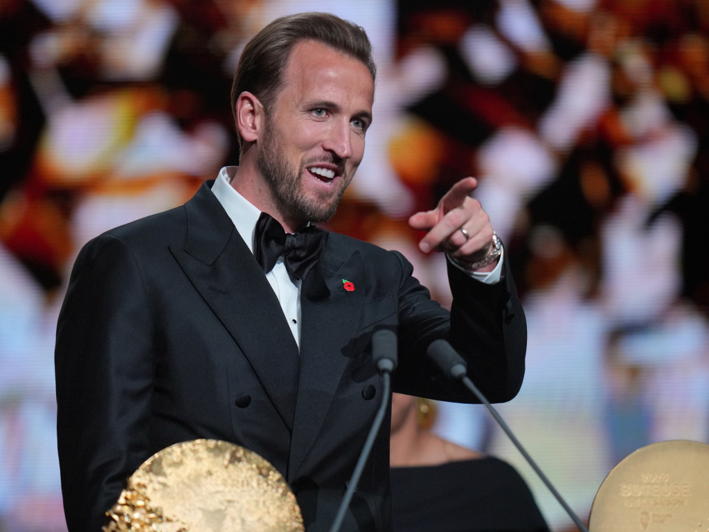 Harry Kane a pus mâna pe premiu la Gala Balonului de Aur 2026: cel mai bun atacant al sezonului. Mesaj pentru soție