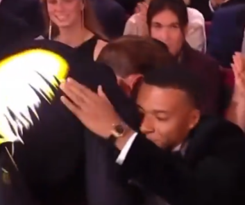 Singurul: gestul făcut de Mbappe, în momentul în care a auzit că Balonul de Aur este câștigat de Kane