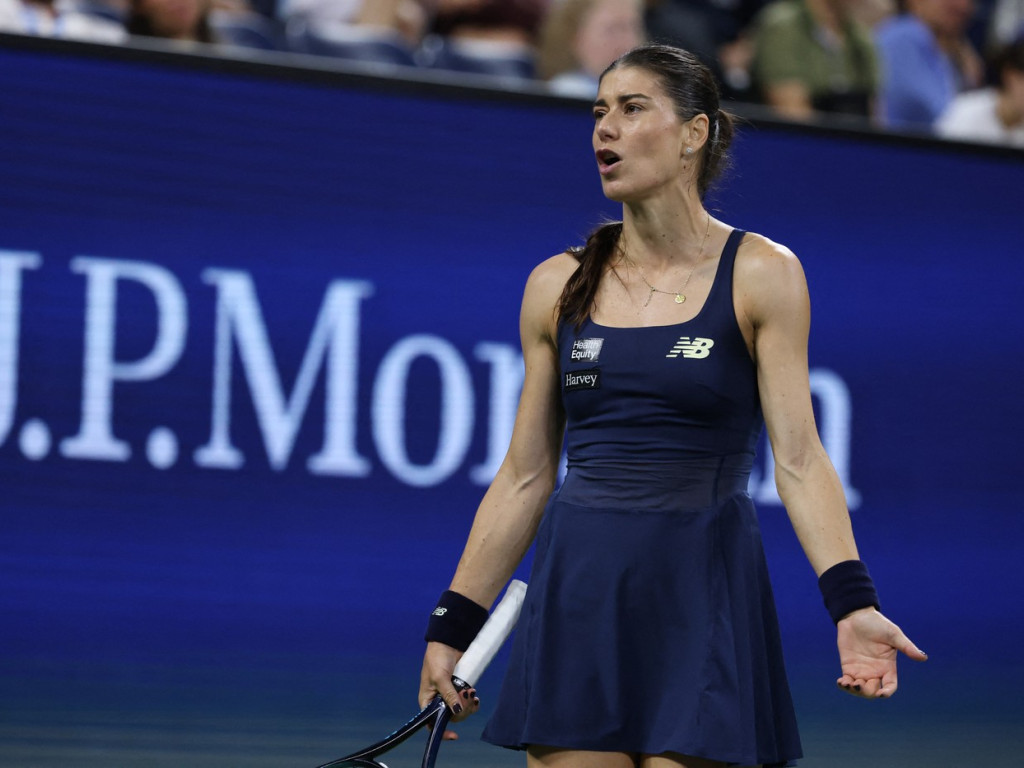 Sorana Cîrstea a fost eliminată în primul tur de la WTA Tokyo de o jucătoare venită din calificări