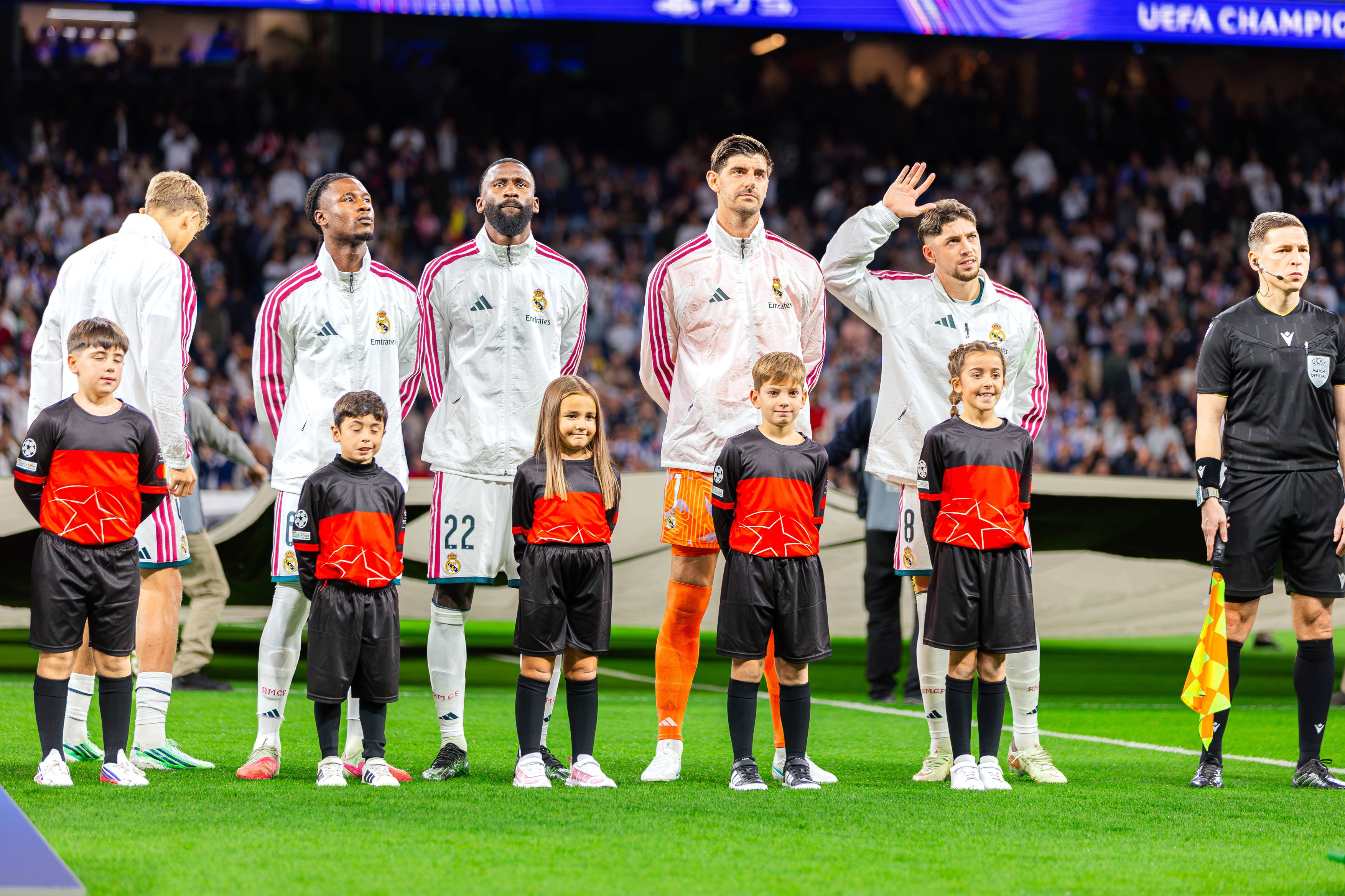 Imagine Stire Madrilenii au contestat alegerile de la Gala Balonului de Aur: ”El merita acest premiu” | 2review.ro
