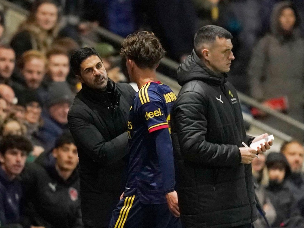 Eliminat la scorul de 1-1 în Cupa Ligii Angliei, fotbalistul de doar 16 ani al lui Arsenal a venit cu un mesaj