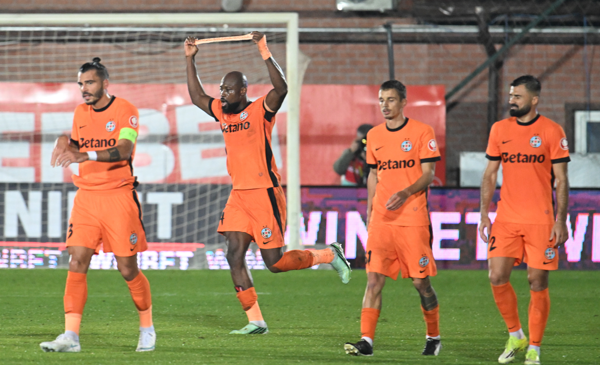 Imagine Stire S-a terminat: lipsește o lună și e OUT definitiv de la FCSB! | 2review.ro