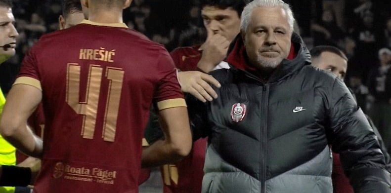 Imagine Stire Scandal la CFR - ”U” Cluj! Marius Șumudică le-a cerut jucătorilor să părăsească terenul | 2review.ro