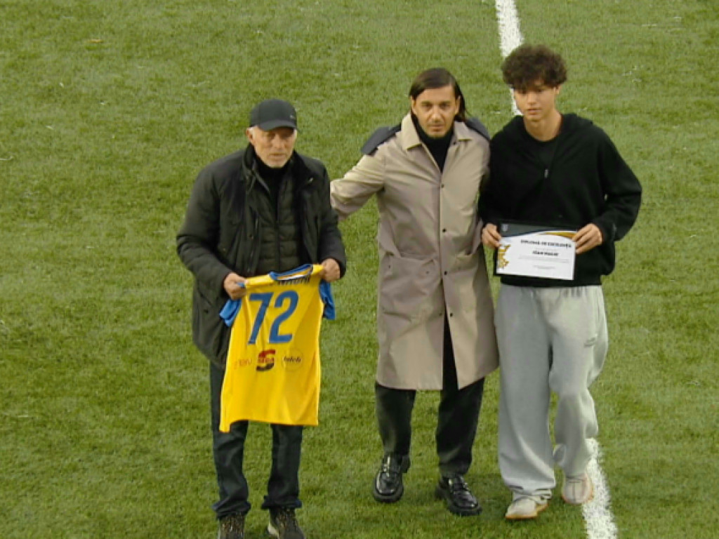 Pe cine au ales cei de la Corona Brașov să dea lovitura de start la meciul cu FC Argeș