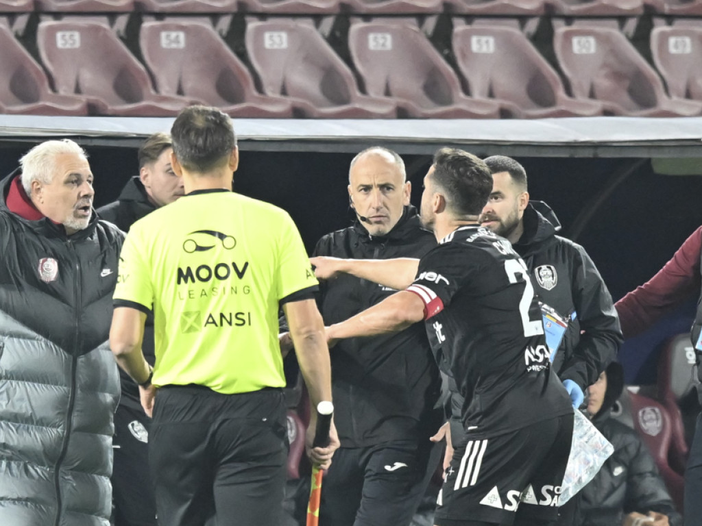 Marius Șumudică a spus tot, după ce a scos echipa de pe teren cu ”U” Cluj: ”A auzit toată lumea! A venit Chipciu la mine”