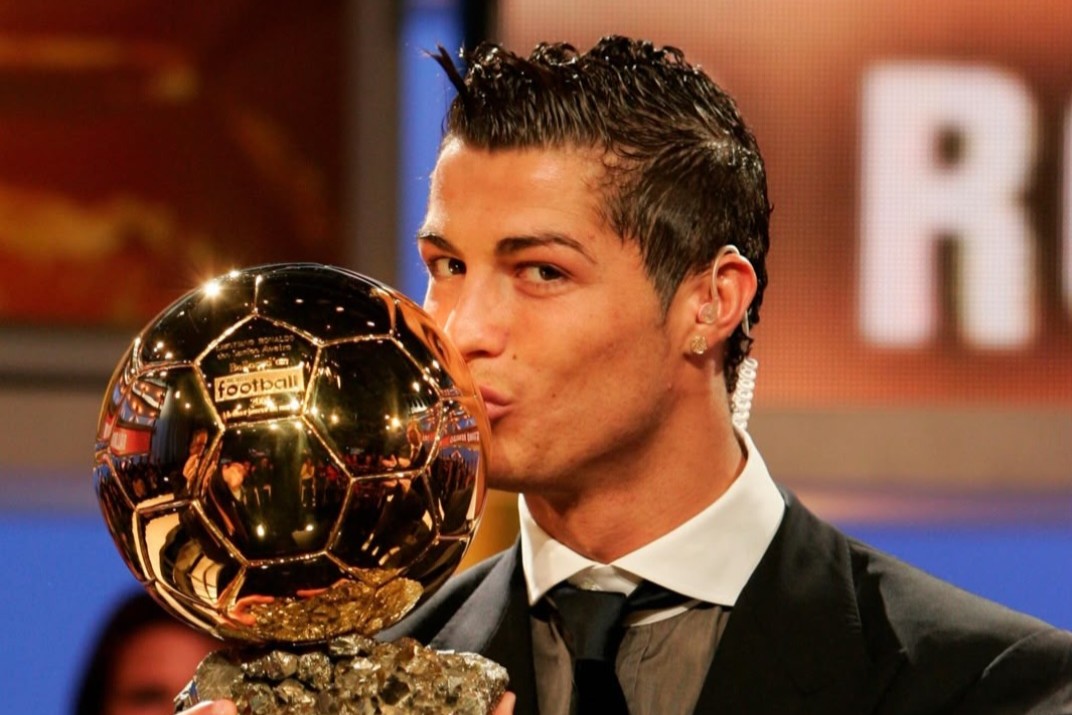 Cristiano Ronaldo nu s-a putut abține! ”Săgeți” pentru Leo Messi și France Football, după ce a câștigat ”BOAT”
