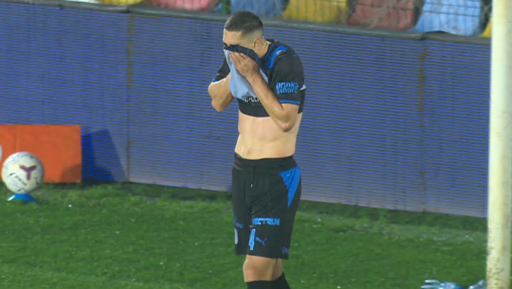 Imagine Stire Cât ghinion! Autogol în FC Voluntari - Universitatea Craiova | 2review.ro