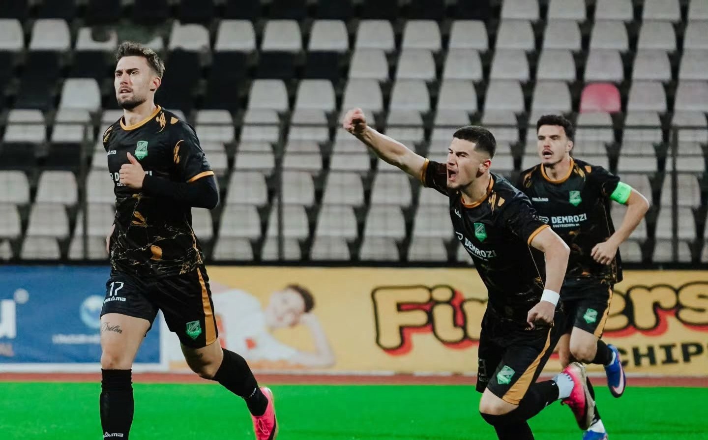 Imagine Stire În timp ce Universitatea Craiova se chinuia la Voluntari, viitoarea adversară a dat lovitura în campionat | 2review.ro