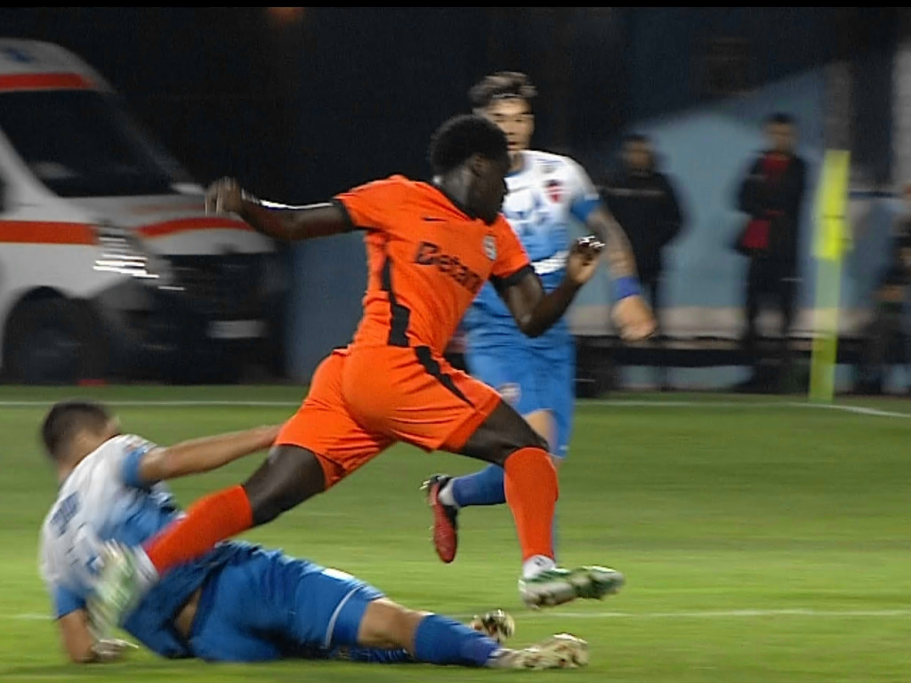 Bistrița - FCSB 1-0, ACUM, DGS 1. Echipa lui ”Reghe” e favorită / Voluntari-Craiova 1-1. Programul și rezultatele din Cupa României