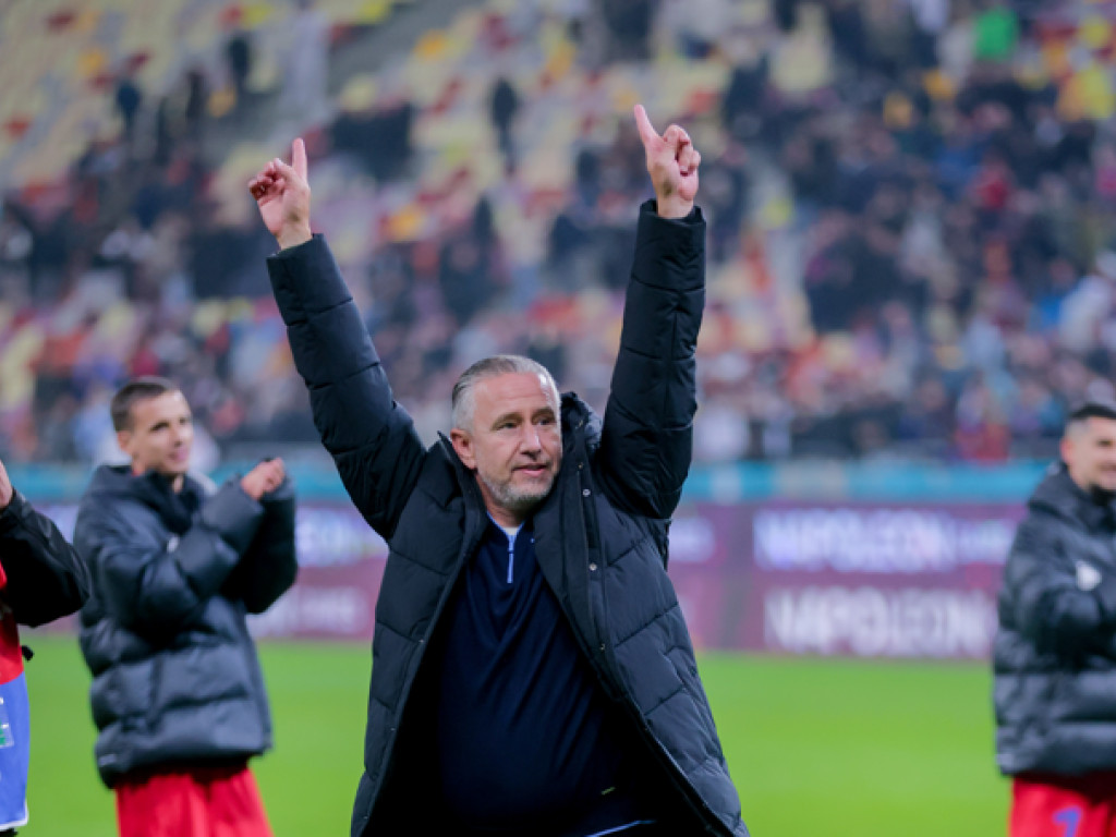 Echipa de start a FCSB-ului cu Gloria Bistrița: Reghecampf titularizează 5 jucători pe care nu i-a folosit niciodată