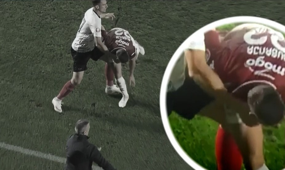Imagine Stire Ce croșeu în Rapid - Csikszereda, la câțiva metri de arbitru! Decizia luată | 2review.ro