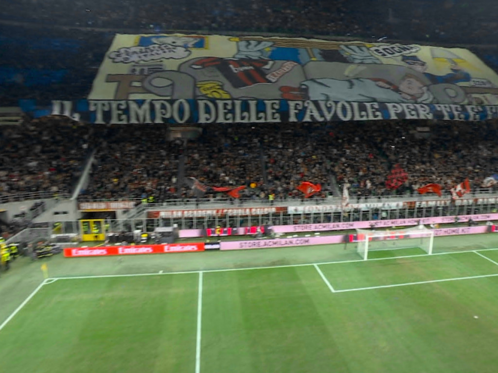 Spectacol în tribune: scenografiile afișate de suporteri la AC Milan - Inter