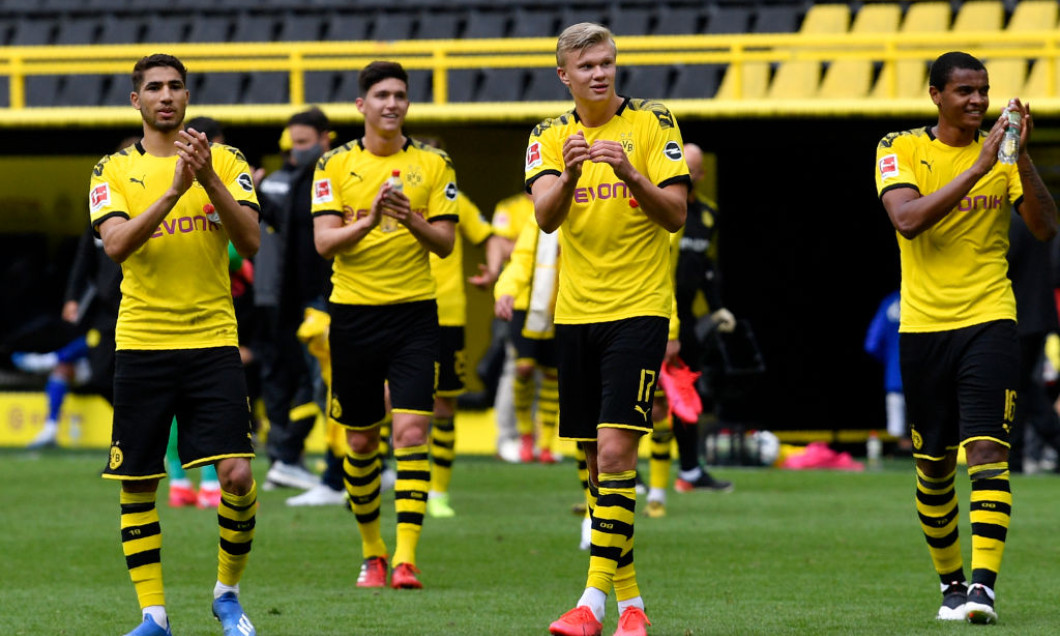 Borussia Dortmund v FC Schalke 04 - Bundesliga