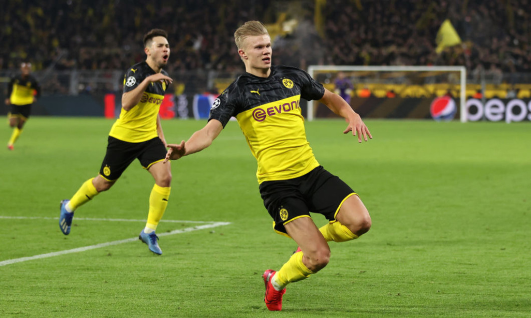 Borussia Dortmund v Paris Saint-Germain - UEFA Champions League Round of 16: First Leg