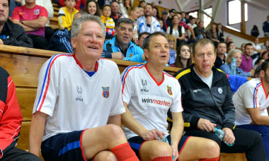 FOTBAL:STEAUA 1986-NATIONALA ARTISTILOR (5.05.2016)