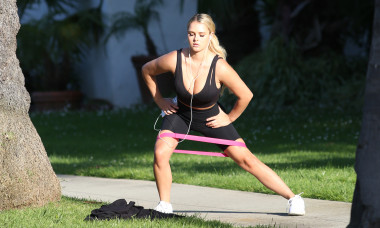EXCLUSIVE: Champions League Streaker and world famous InstaModel Kinsey Wolanski cuts an athleisure chic look on Sunday as she stepped out for a jog near her house in Beverly Hills!