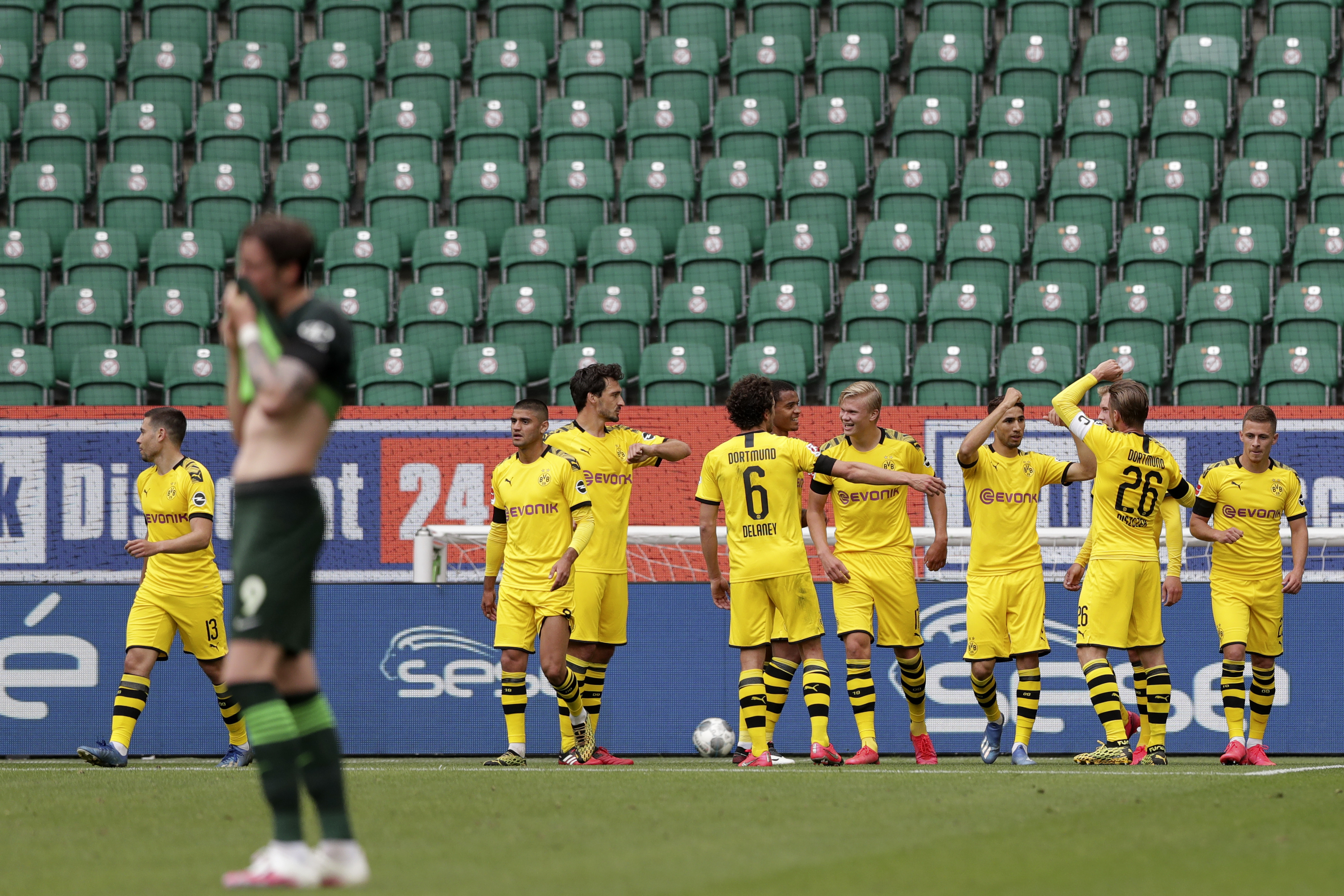 Wolfsburg - Borussia Dortmund, ACUM, pe Digi Sport 1. Guerreiro lovește din nou!