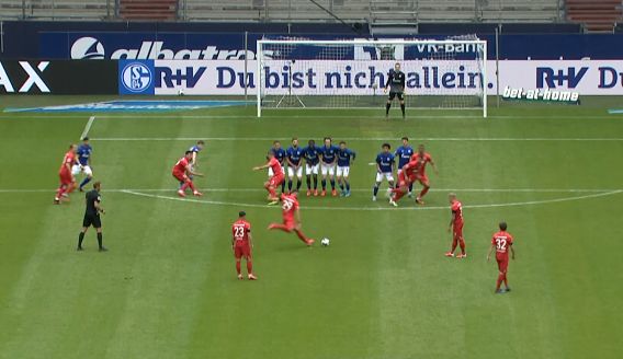 Golazo în Bundesliga! Execuție imparabilă pe Veltins Arena