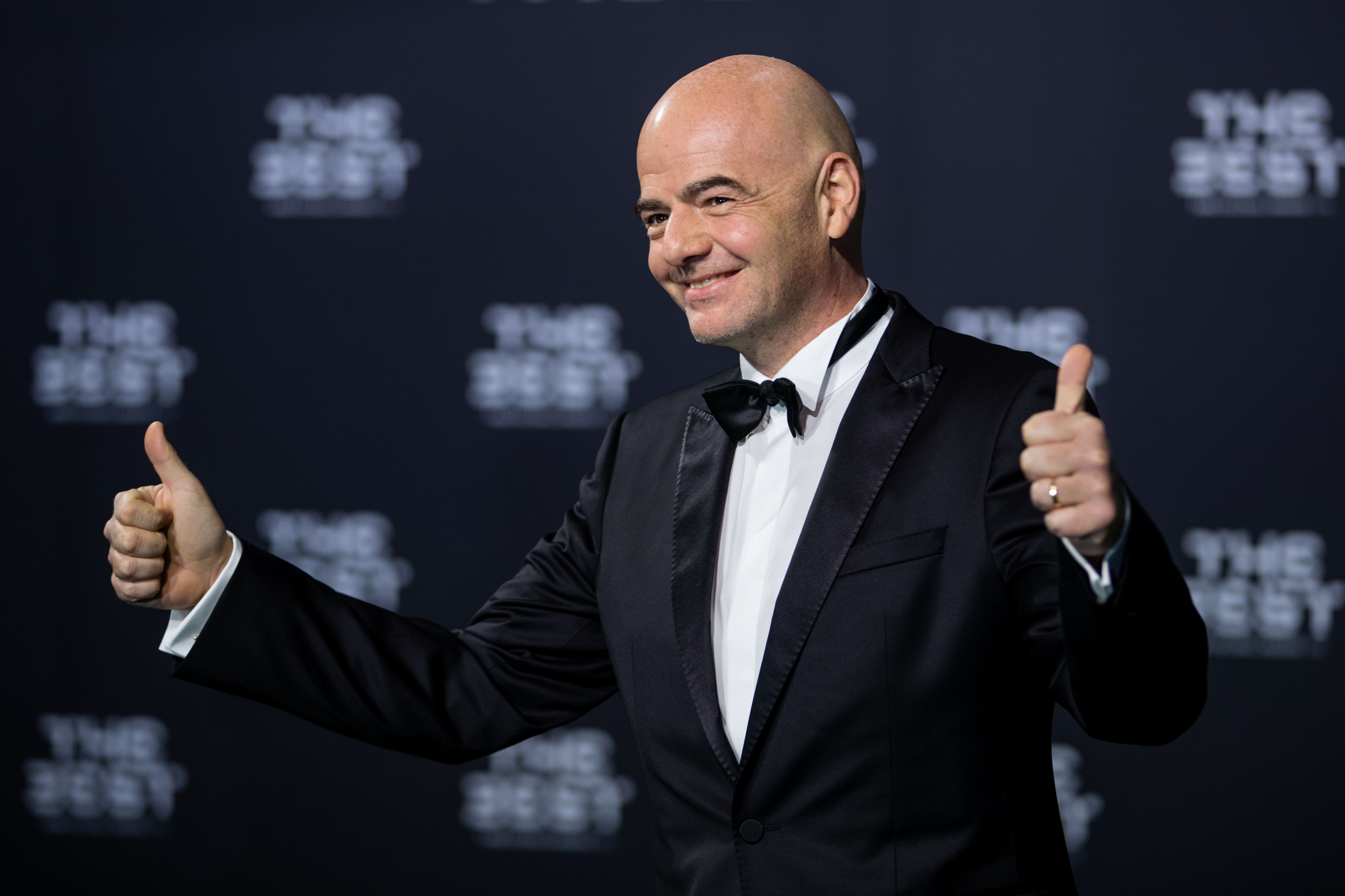 FIFA vrea să ”îmbunătățească regula ofsaidului”: ”VAR ajută fotbalul, nu este dăunător”