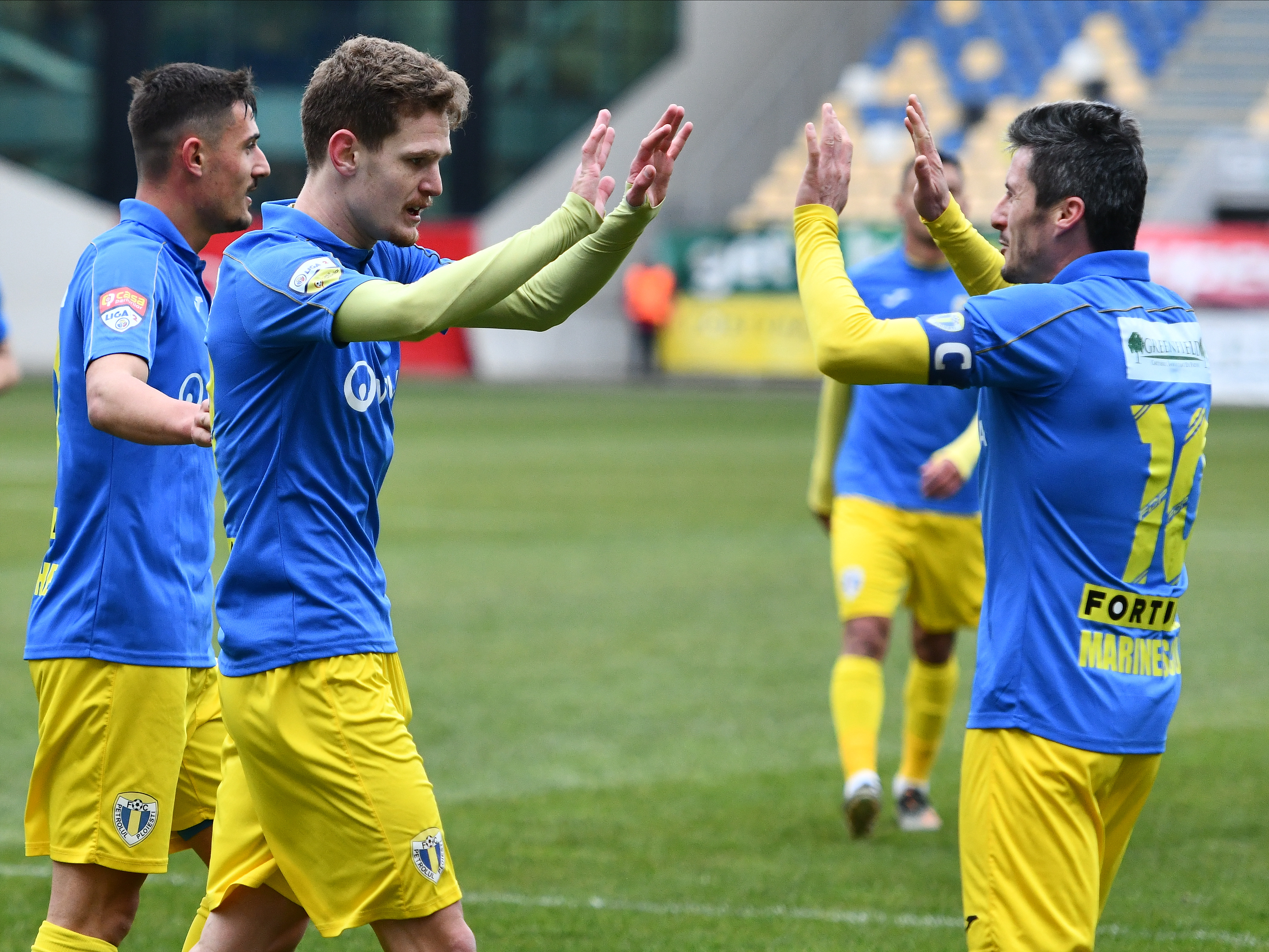 Turris - Petrolul 0-0, Digi Sport 1. Echipele de start. Ploieștenii, obligați să câștige pentru a mai spera la promovare