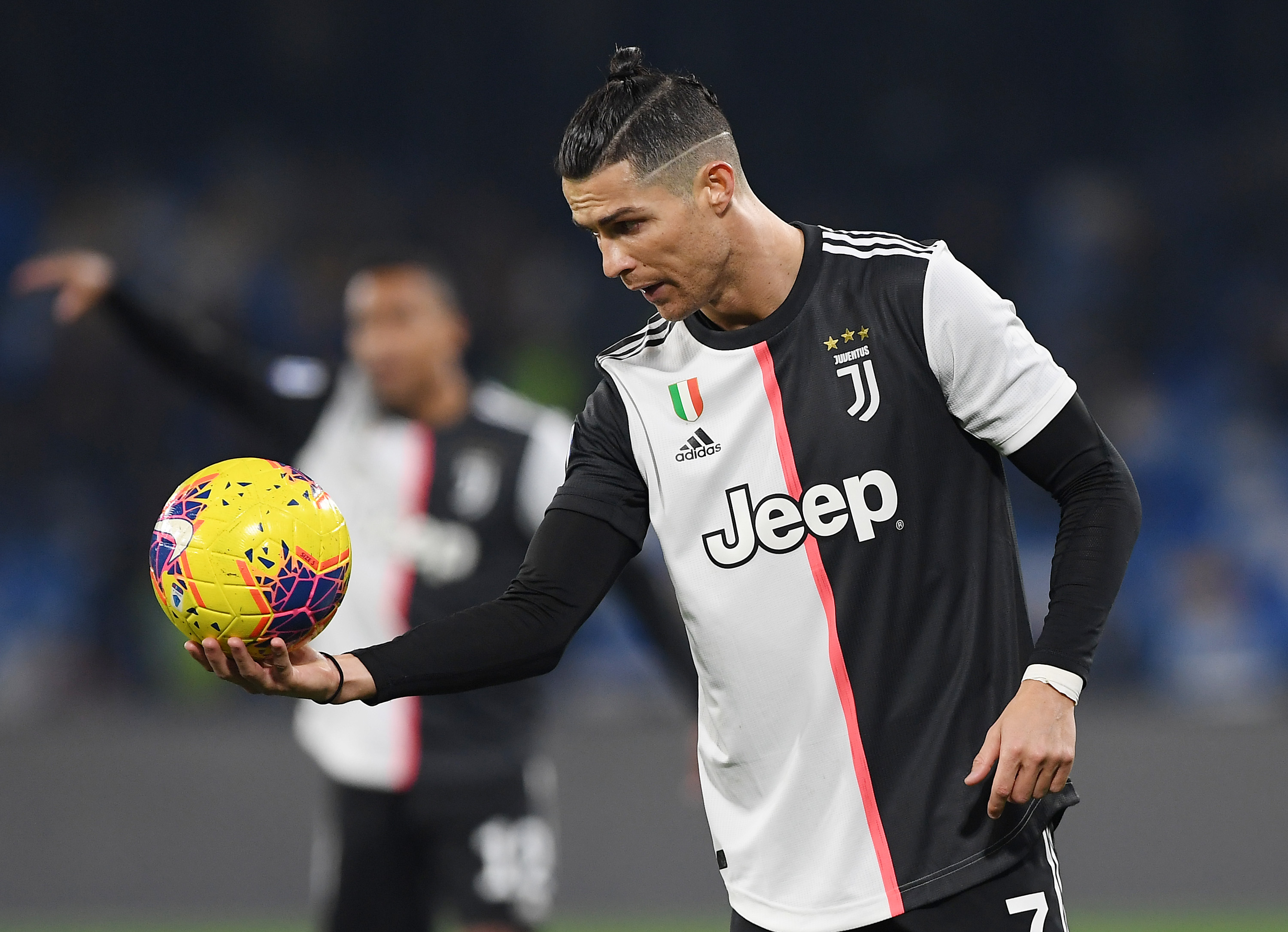 Cristiano Ronaldo, comparat cu Michael Jordan. ”N-am mai văzut așa ceva la un puști de 17 ani!”