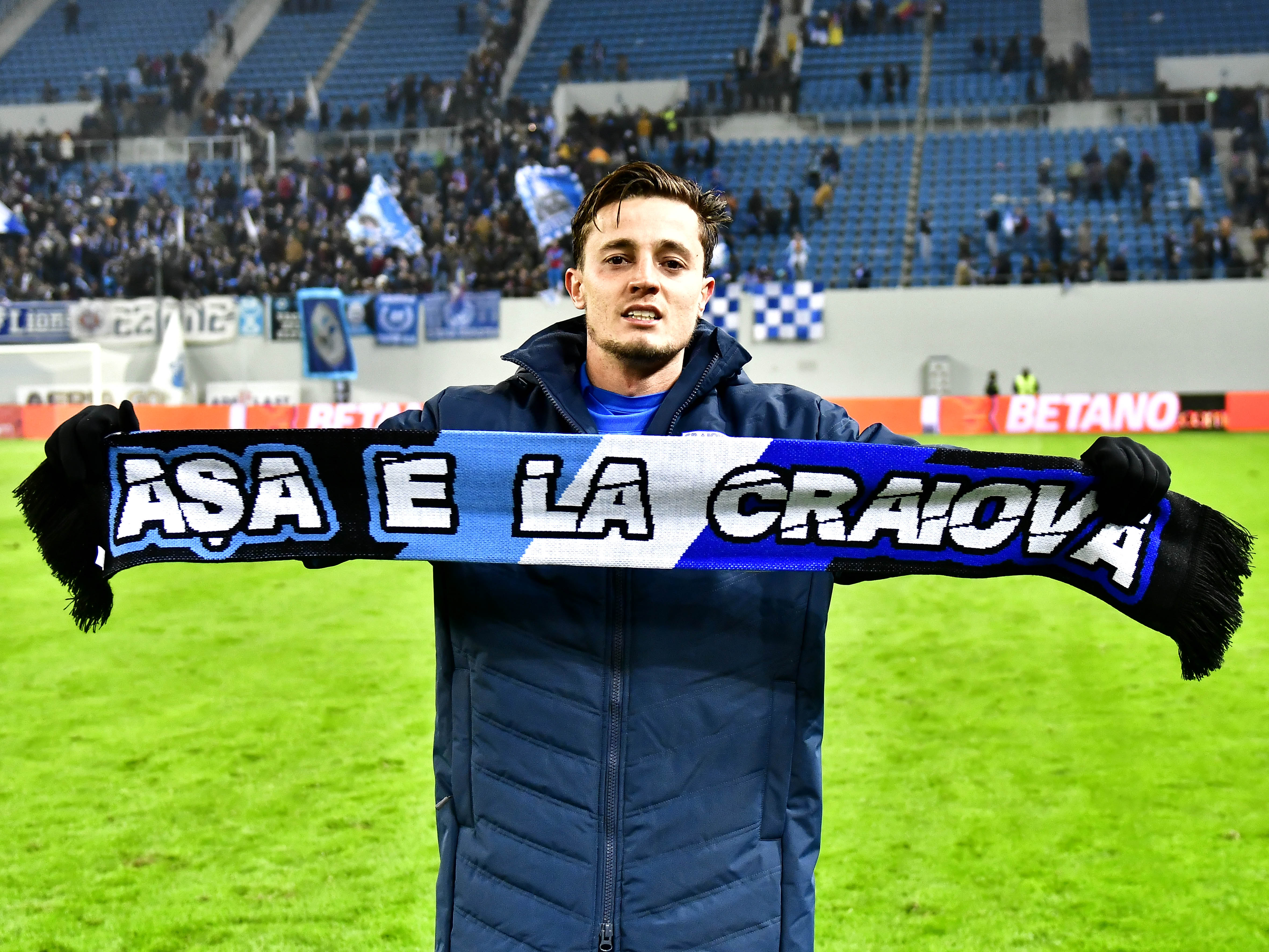 ”Transfer” de titlu la Craiova! Fotbalistul care a semnat prelungirea contractului