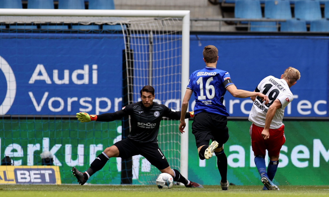 Hamburger SV v DSC Arminia Bielefeld - Second Bundesliga
