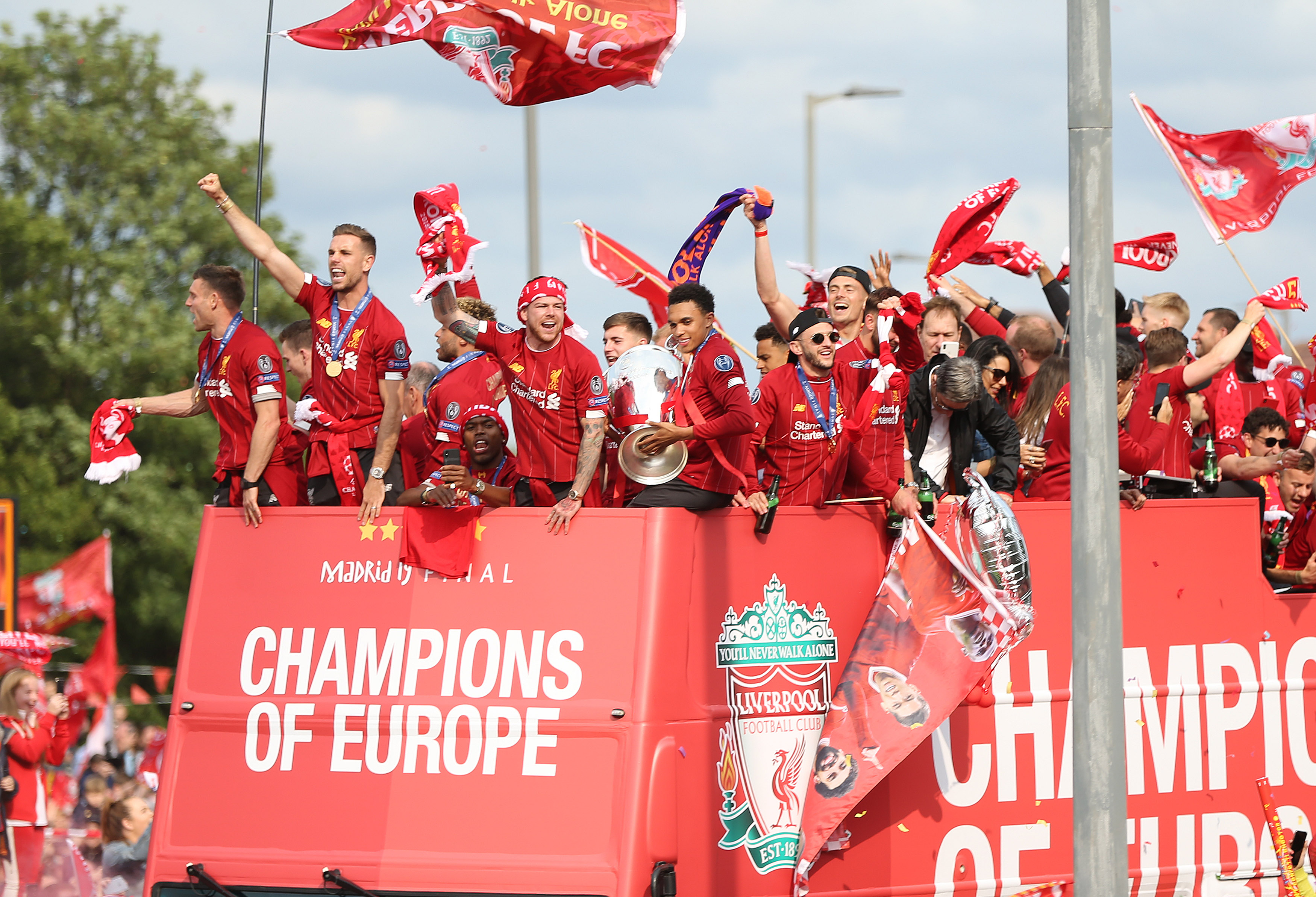 Pandemia strică bucuria lui Liverpool. Cum ar putea sărbători echipa lui Klopp câștigarea Premier League