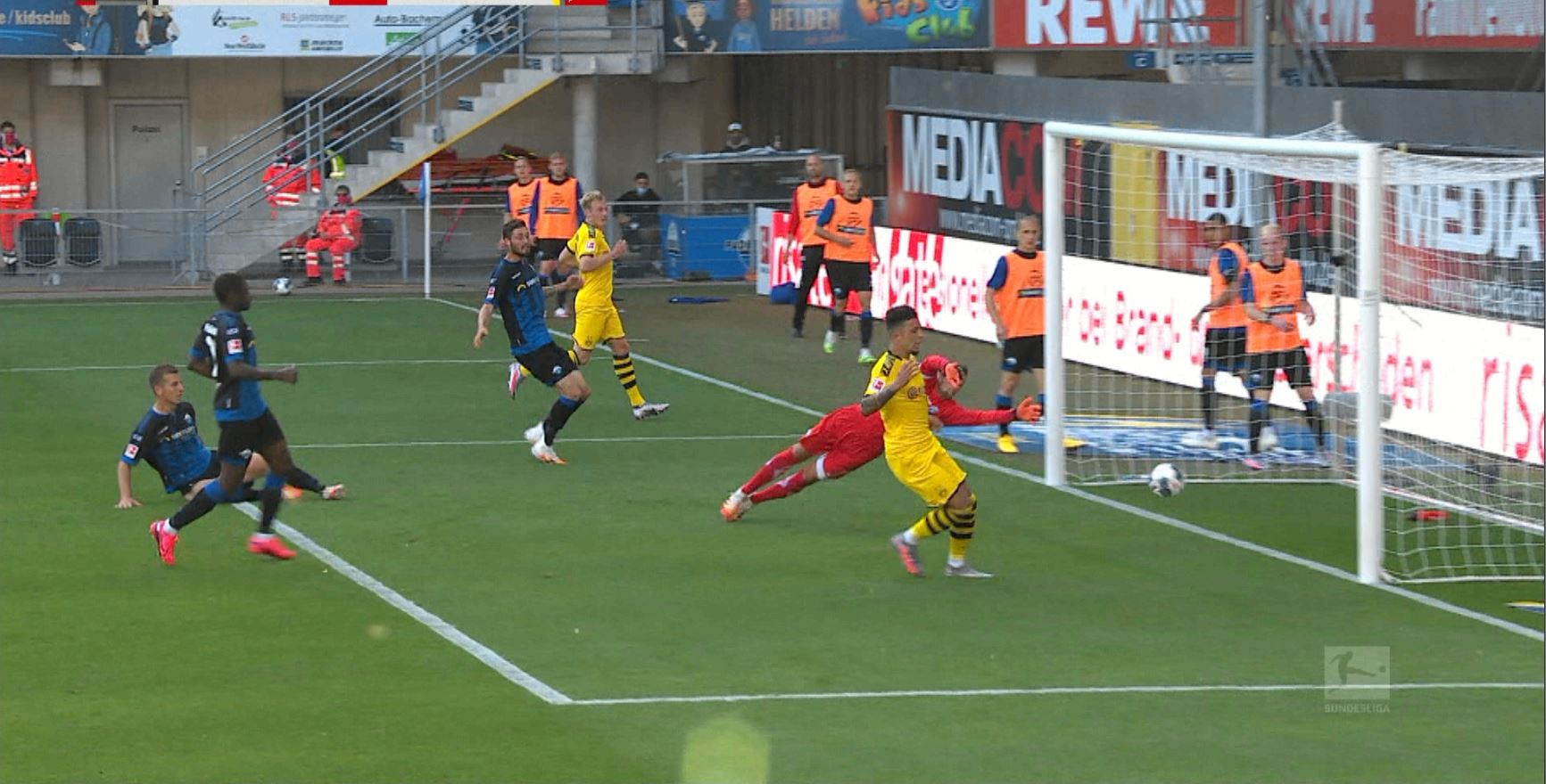 Paderborn - Borussia Dortmund 0-2, ACUM, la Digi Sport 1. Două goluri în 3 minute, după ratări uriașe