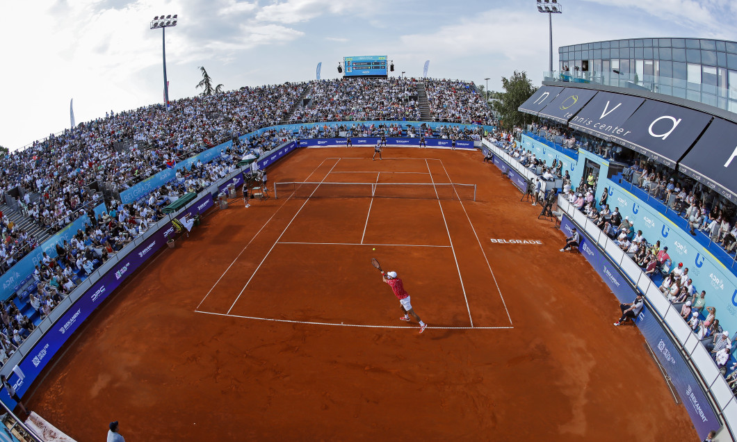 4.000 de fani au asistat la meciul dintre Novak Djokovic și Viktor Troicki / Foto: Getty Images