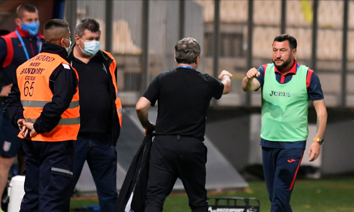 Gheorghe Hagi și Viorel Moldovan, la finalul meciului dintre Chindia și Viitorul / Foto: Sport Pictures