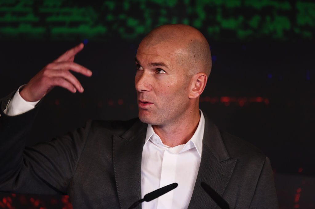 Zinedine Zidane s-a enervat chiar de ziua lui: Mereu apar pretexte! Ba arbitrii, ba programul!