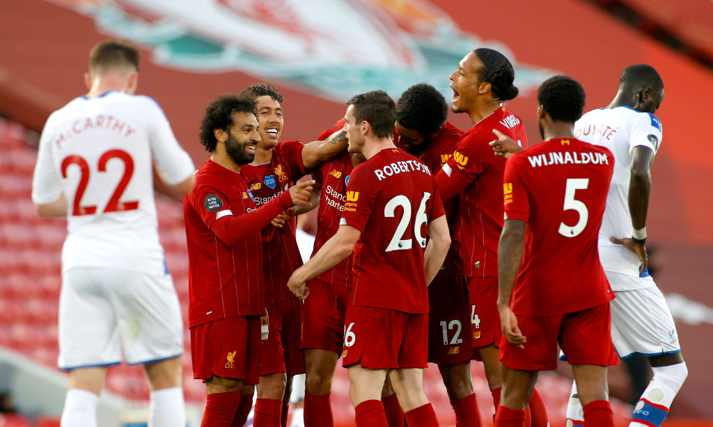 Liverpool a spulberat-o pe Crystal Palace şi e la un pas de primul titlu de campioană după 30 de ani