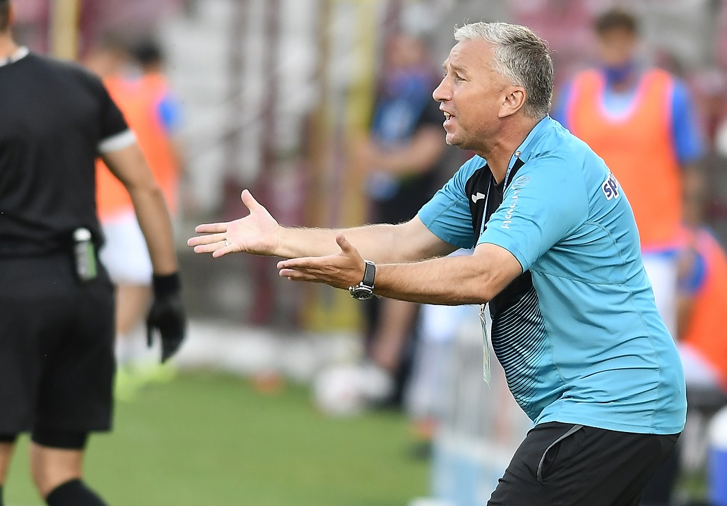 Dan Petrescu, exasperat în ziua finalei Ligii 1: Mă învârteam pe lângă televizor, vorbeam singur