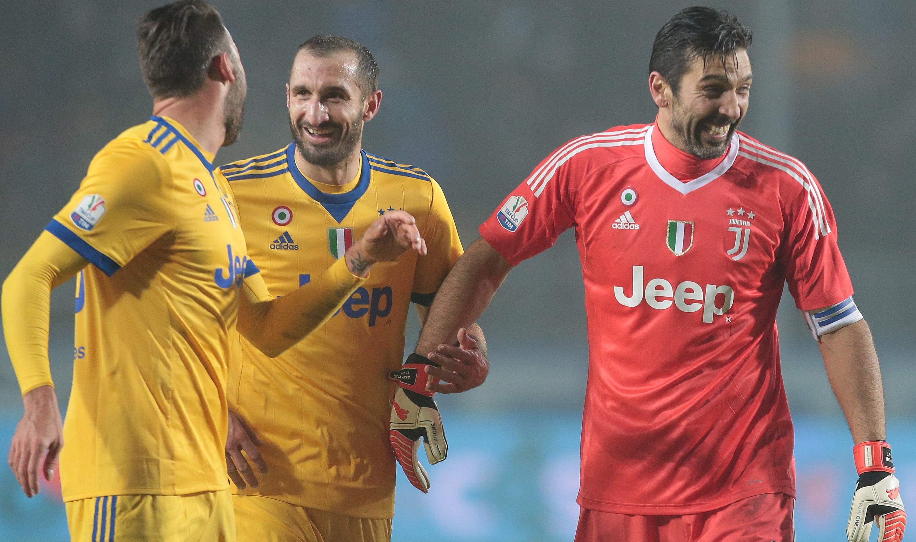 Juventus a confirmat. Cei doi au semnat contractele. Împreună au 77 de ani