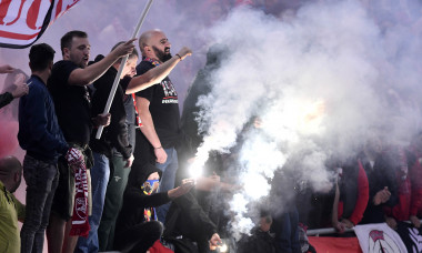 Suporterii lui Dinamo, în timpul unui meci cu FCSB / Foto: Sport Pictures