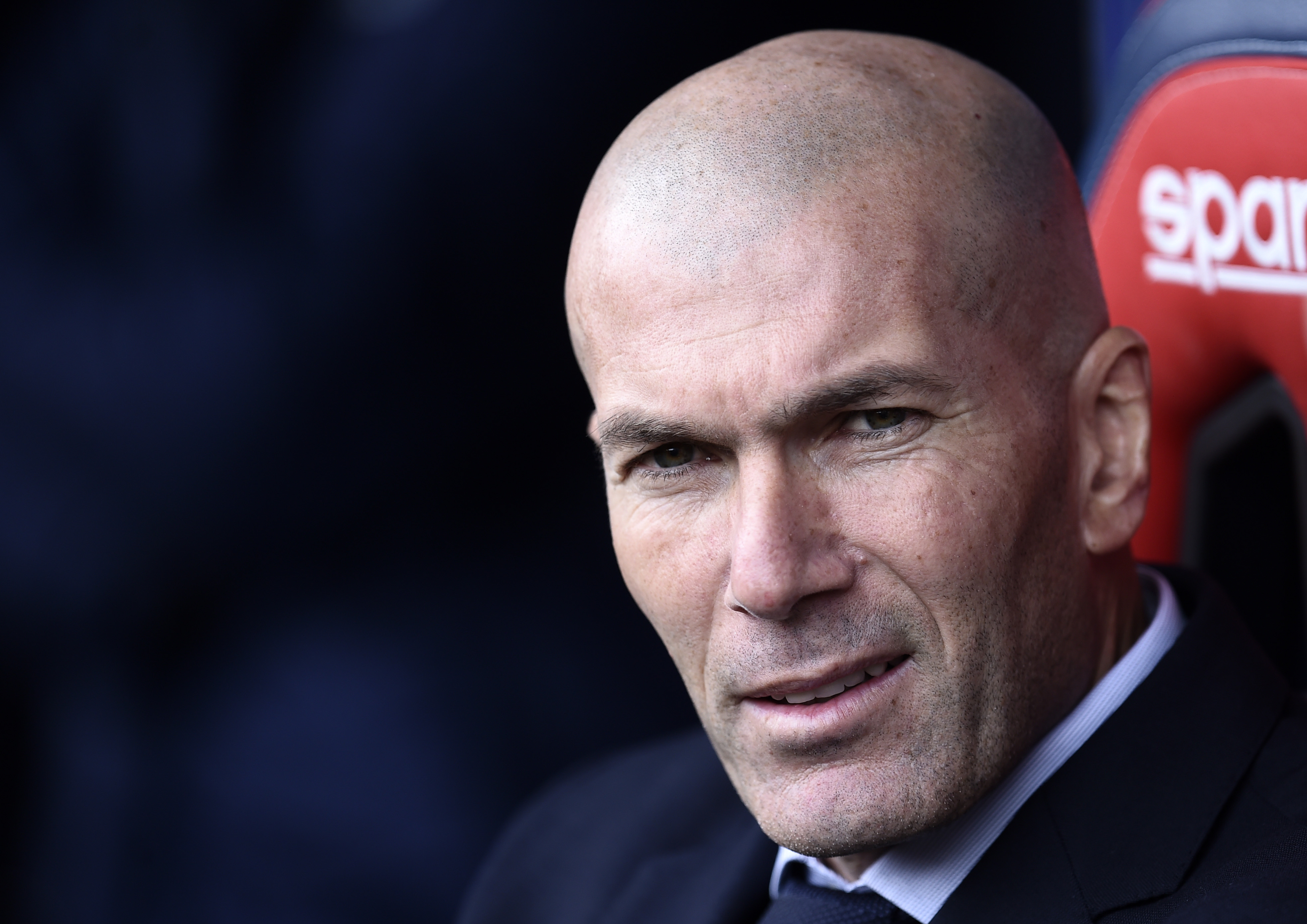 Zidane să explice de ce s-a întâmplat asta! Jucătorul a plecat de la Real Madrid, iar agentul său acuză