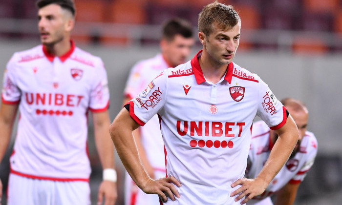 Daniel Popa, în meciul FCSB - Dinamo 1-0 / Foto: Sport Pictures