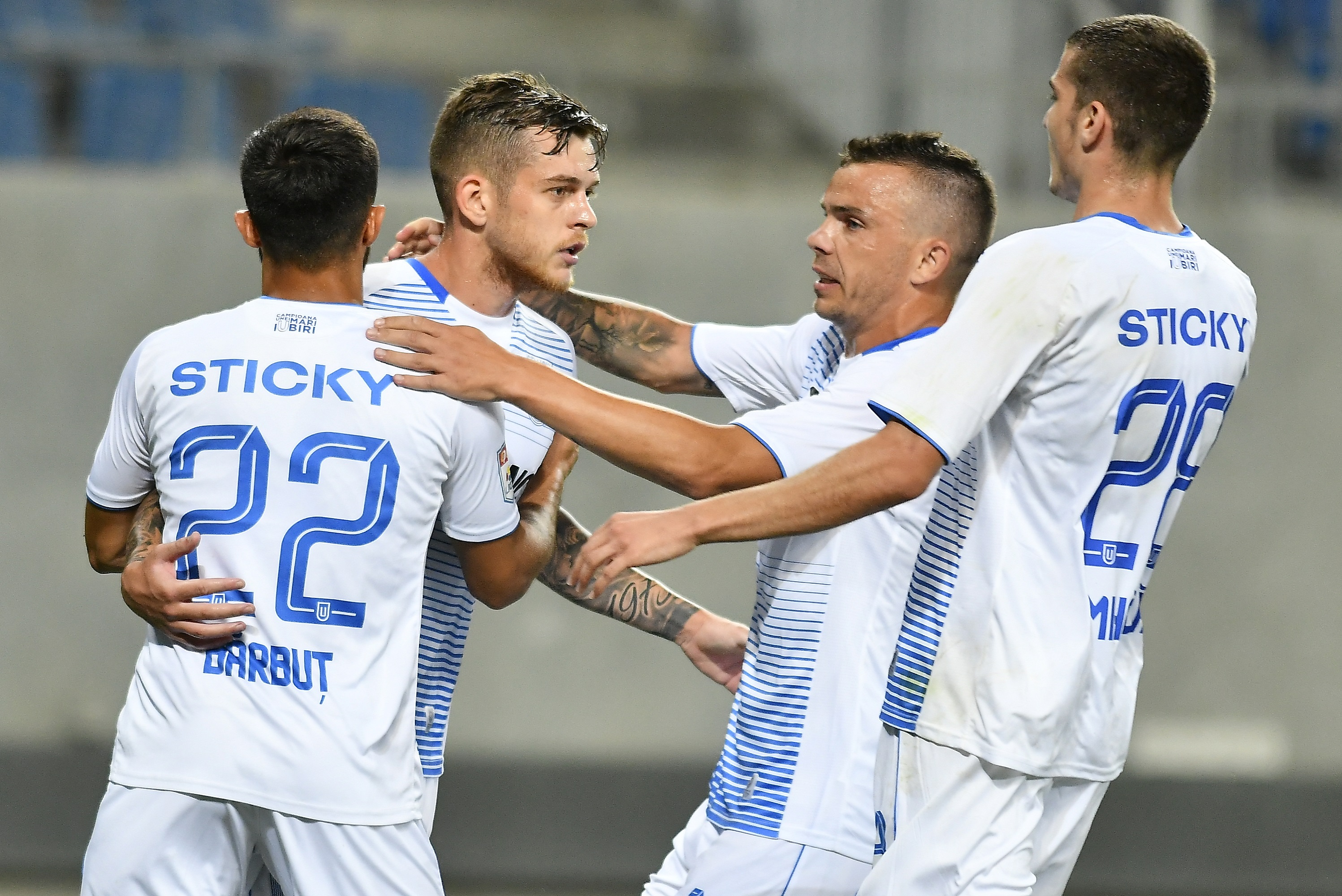 Craiova își amenință jucătorii cu amenzi uriașe, dar recunoaște că e ilegal. Planul propus echipelor din Liga 1