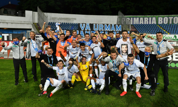 Jucătorii Craiovei, după succesul de la Botoșani / Foto: Sport Pictures