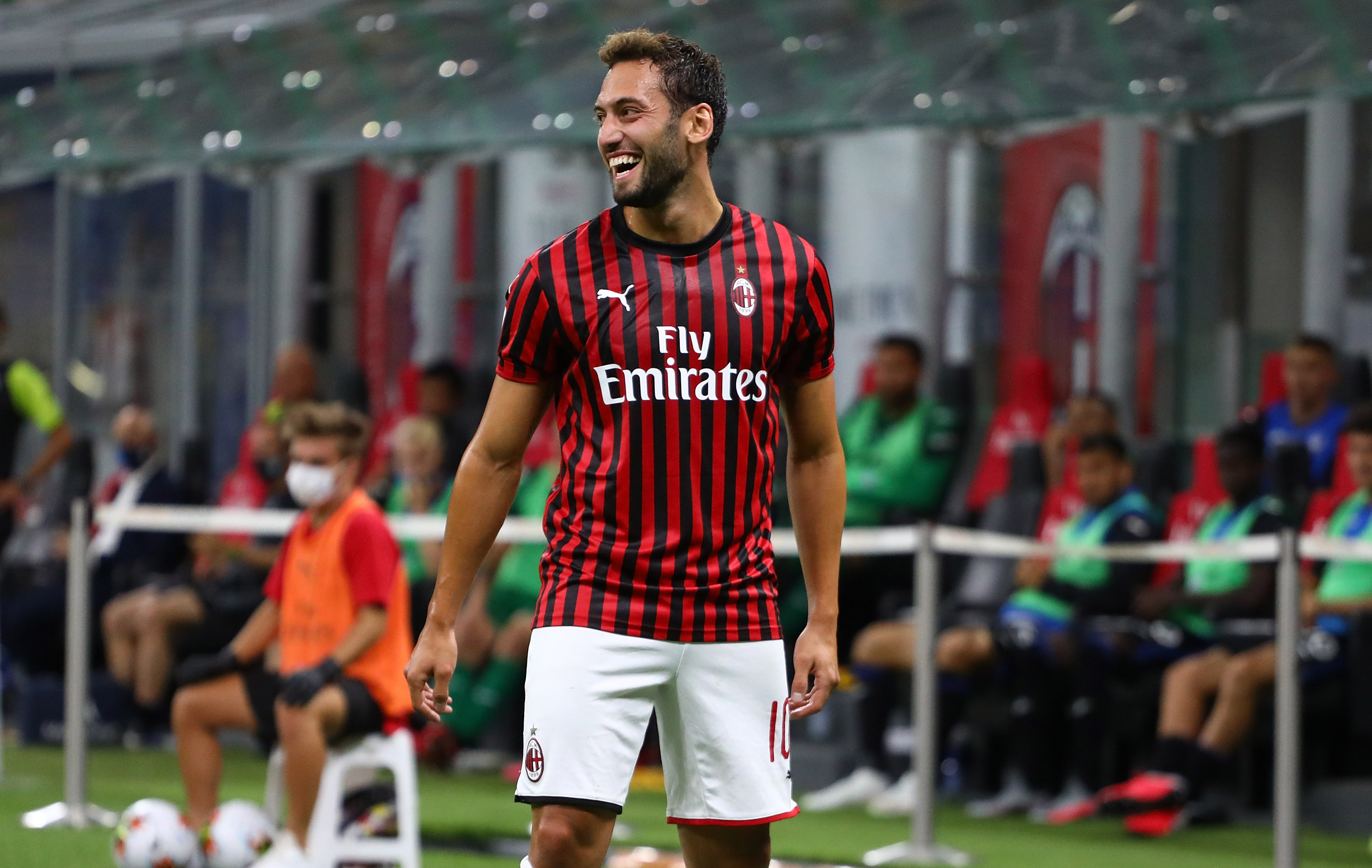 Hakan Calhanoglu, gol superb în AC Milan - Atalanta 1-1! Fotbalistul turc, execuție perfectă dintr-un unghi aproape imposibil