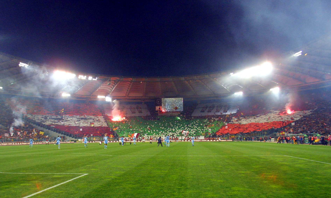 Atmosfera din tribune la Roma v Lazio